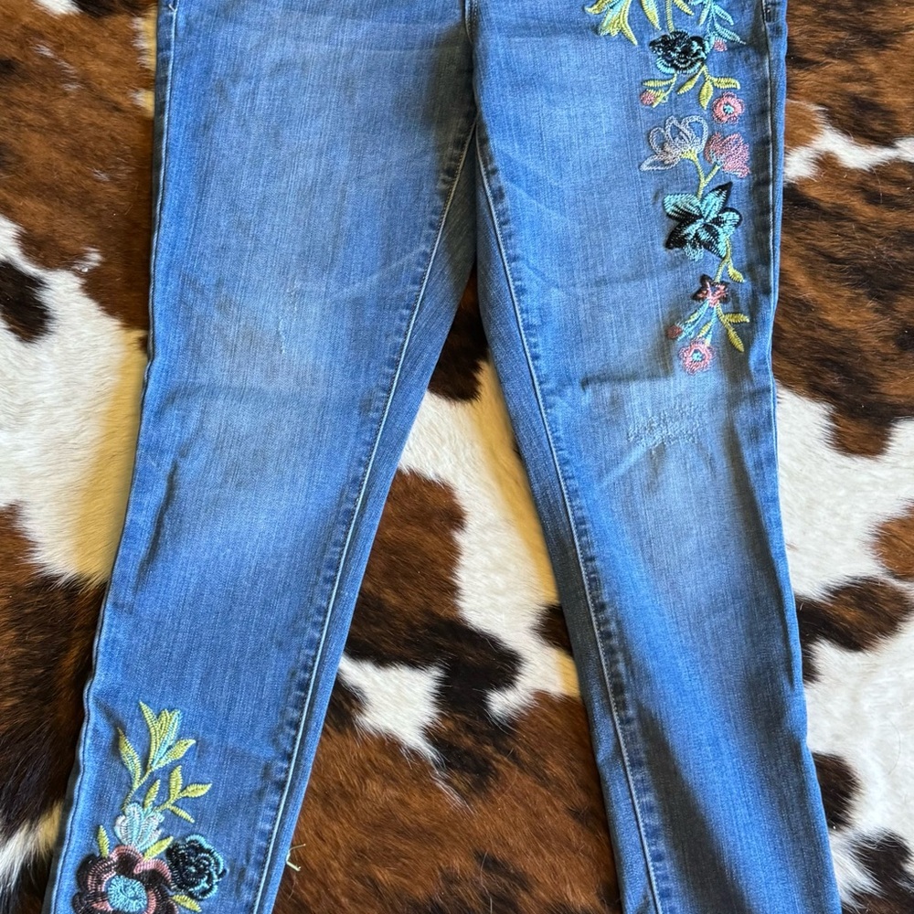 Seven 7 Vancouver Mid Rise Skinny Jeans Size 8 Embroidered Boho Hippie Denim - Picture 2 of 12